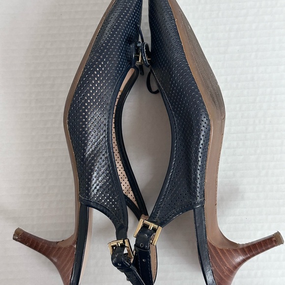 Tommy Hilfiger Navy Leather pointy toe slingback pumps Size 8. - Picture 4 of 8